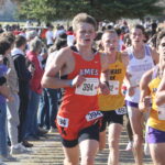 runners competing in a cross country meet