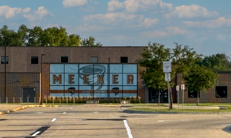 Exterior of Meeker Elementary